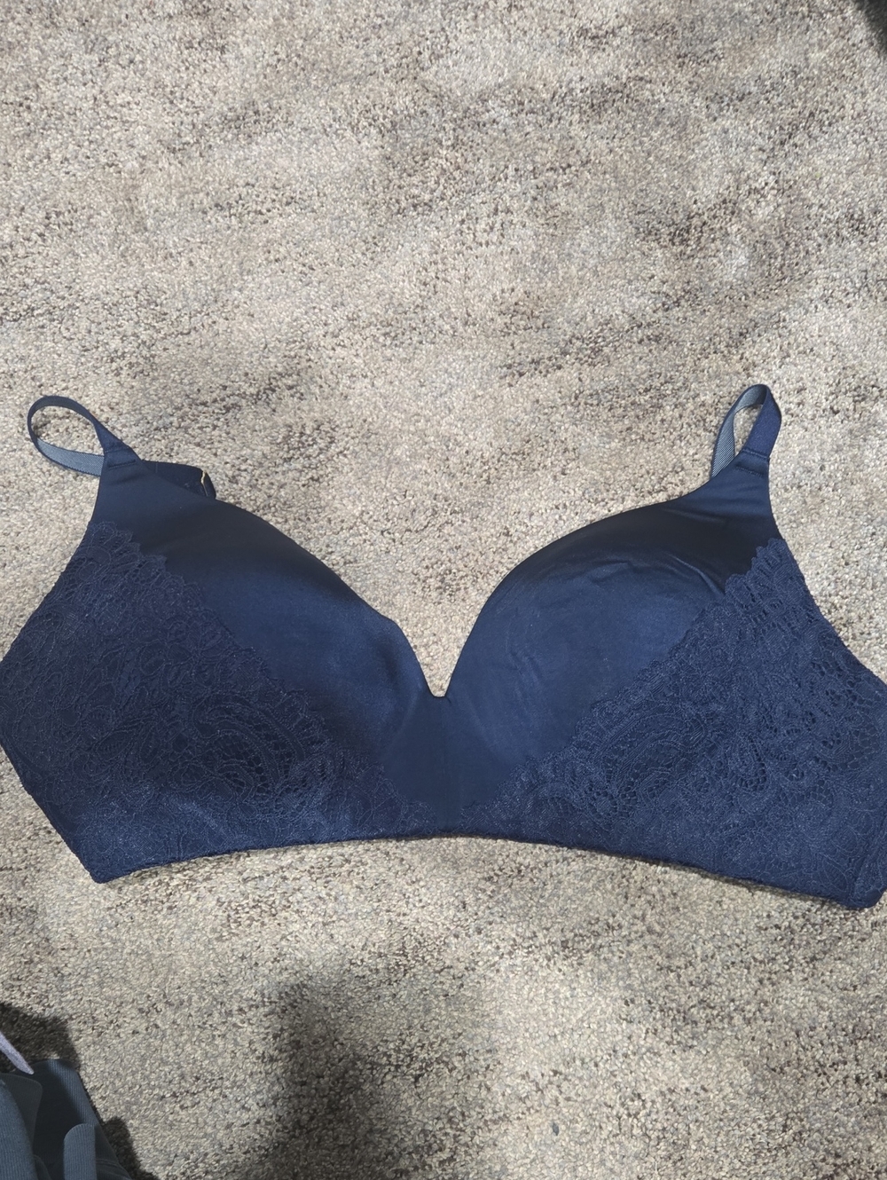 Soma Stunning Wireless Lace Push Up Lace-Accent T-Shirt Bra - Navy 38DD NWOT